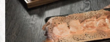 主人公餃子。こんがり焼かれた手作り焼き餃子。